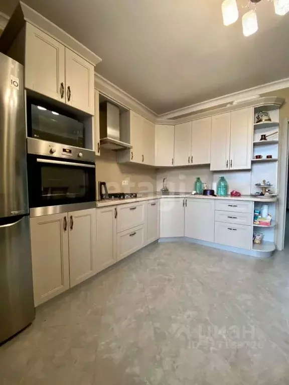 2-к кв. Краснодарский край, Горячий Ключ ул. Ленина, 8 (76.0 м) - Фото 0