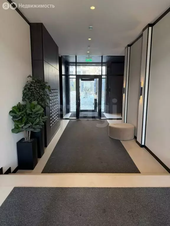 2-комнатная квартира: Тюмень, улица Павла Фитина, 3 (62.5 м) - Фото 2