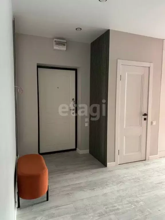 2-к кв. Тюменская область, Тюмень ул. Республики, 204к10 (70.3 м) - Фото 1