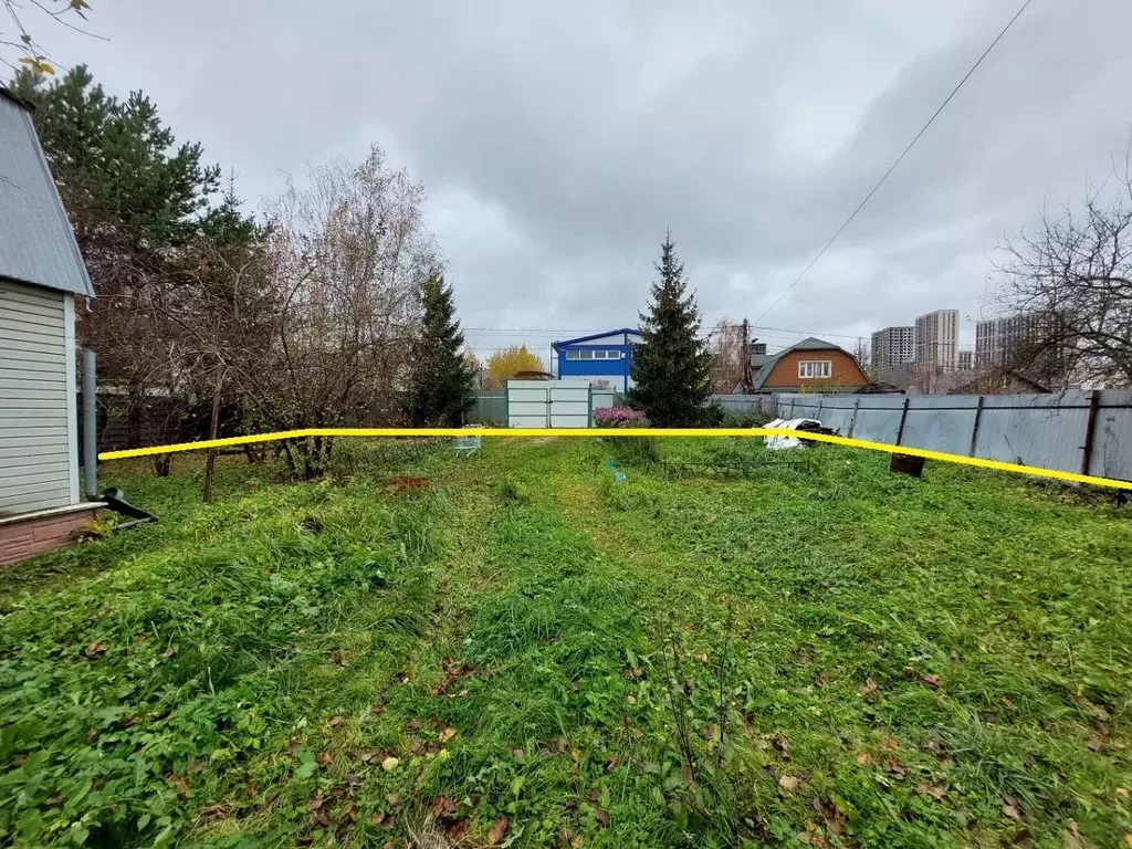 Участок в Москва д. Саларьево, ул. Картмазовская, 24 (7.7 сот.) - Фото 1