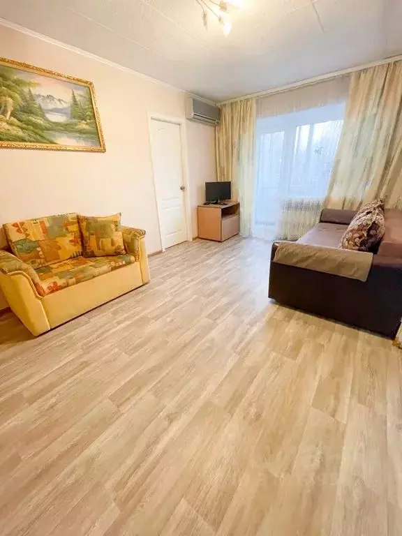 3-к кв. Хабаровский край, Хабаровск Ленинградская ул., 85 (50.0 м) - Фото 0