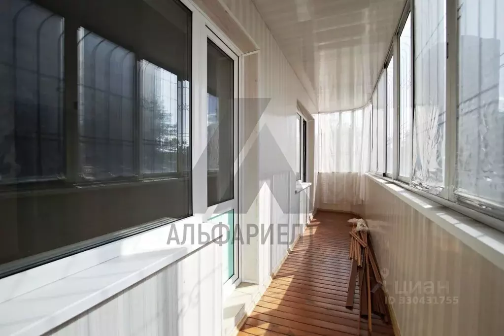 1-к кв. Омская область, Омск пос. Биофабрика, 6 (37.0 м) - Фото 2