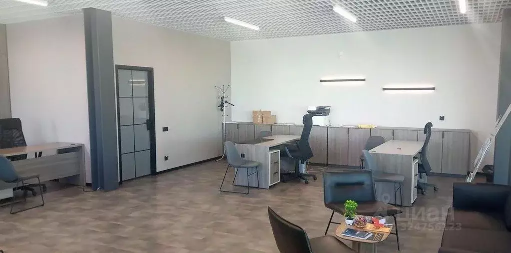 Офис в Санкт-Петербург, Санкт-Петербург, Петергоф ул. Новые Заводы, ... - Фото 2