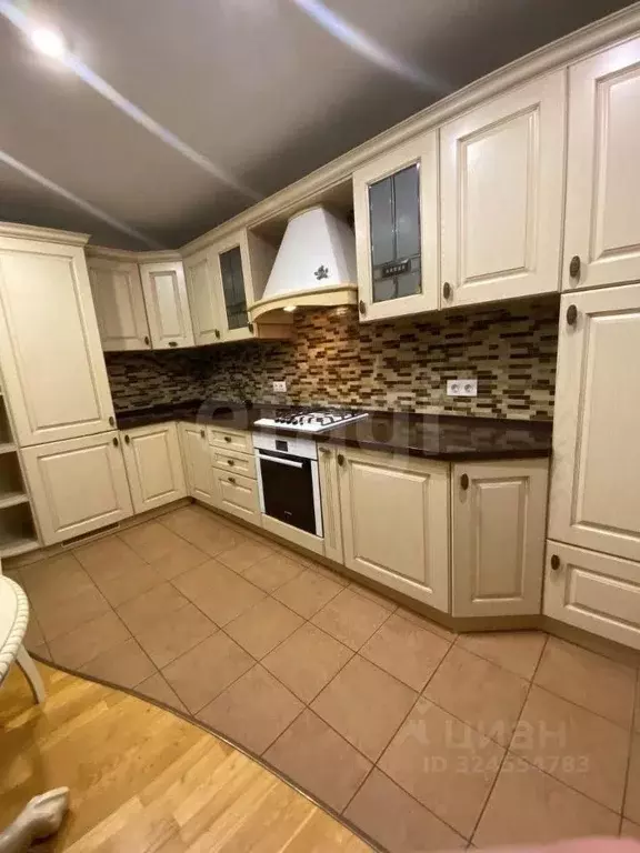 3-к кв. Татарстан, Зеленодольск ул. Татарстан, 10 (104.8 м) - Фото 1