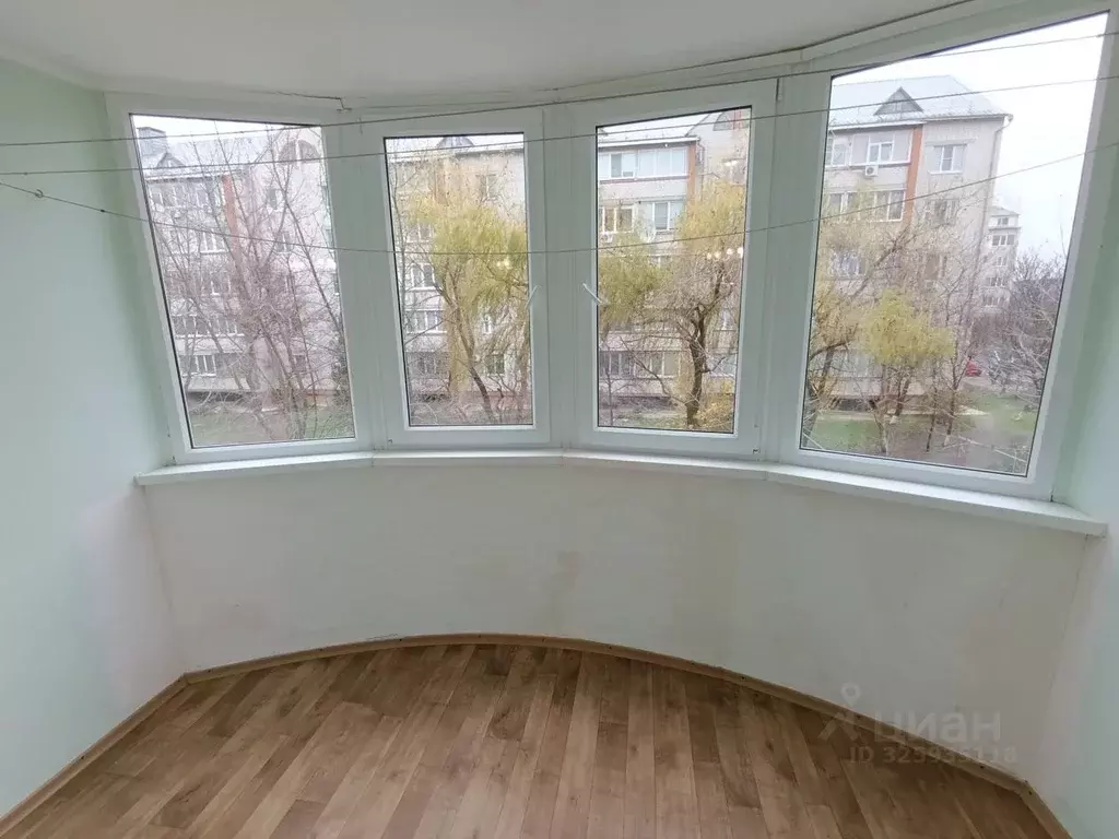 3-к кв. Краснодарский край, Ейск Красная ул., 57А (80.9 м) - Фото 2