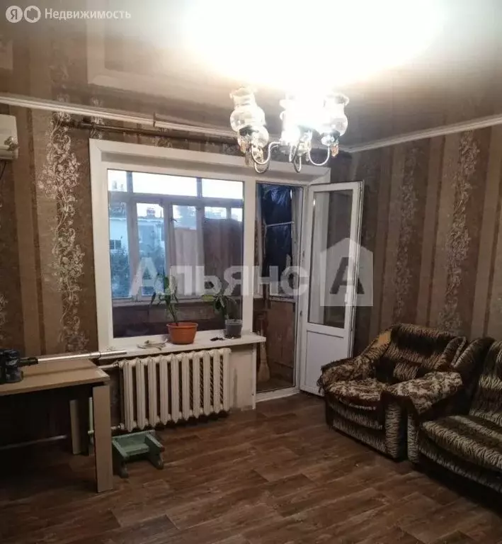 3-комнатная квартира: Волгодонск, улица Максима Горького, 135 (58.8 м) - Фото 2