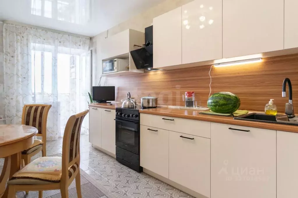 3-к кв. Иркутская область, Иркутск ул. Сурнова, 30/8 (75.9 м) - Фото 1