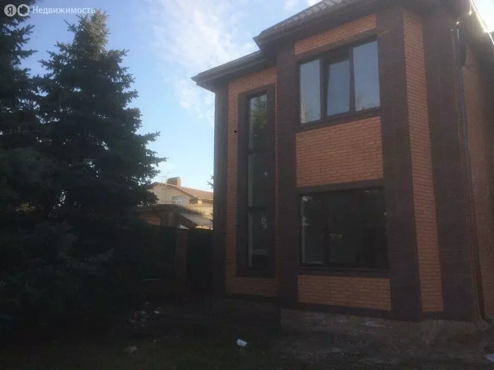 Дом в Ростов-на-Дону, Каскадная улица (120 м) - Фото 1