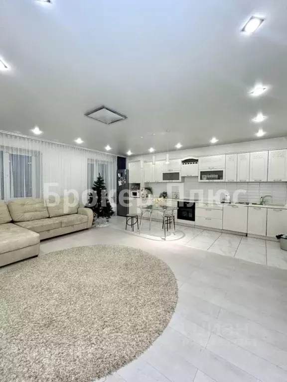 3-к кв. Хакасия, Абакан ул. Кирова, 120А (80.0 м) - Фото 2