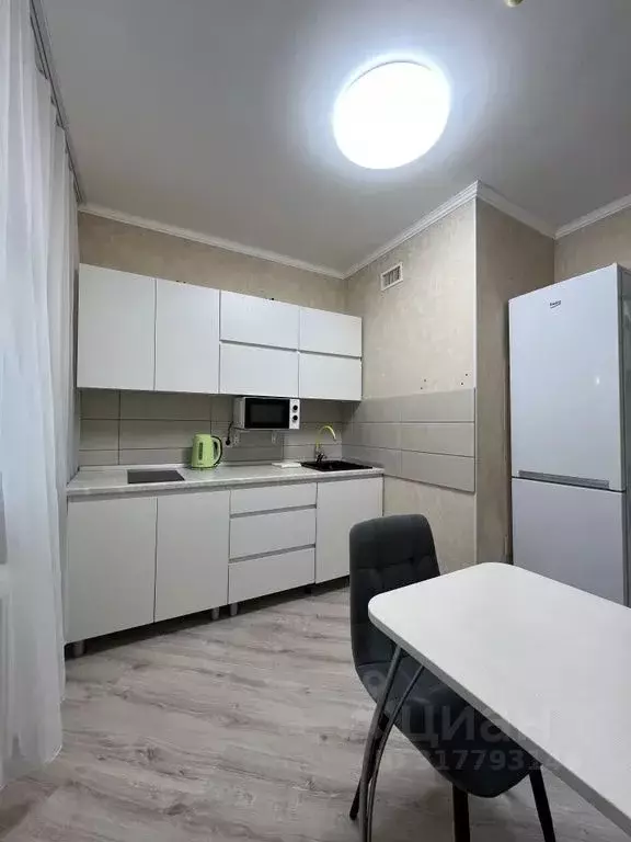 1-к кв. Ямало-Ненецкий АО, Салехард ул. Республики, 71 (34.0 м) - Фото 1