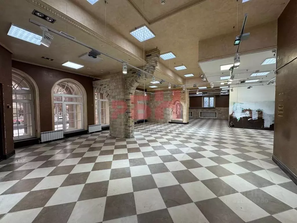 Помещение свободного назначения в Тюменская область, Тюмень ул. ... - Фото 2