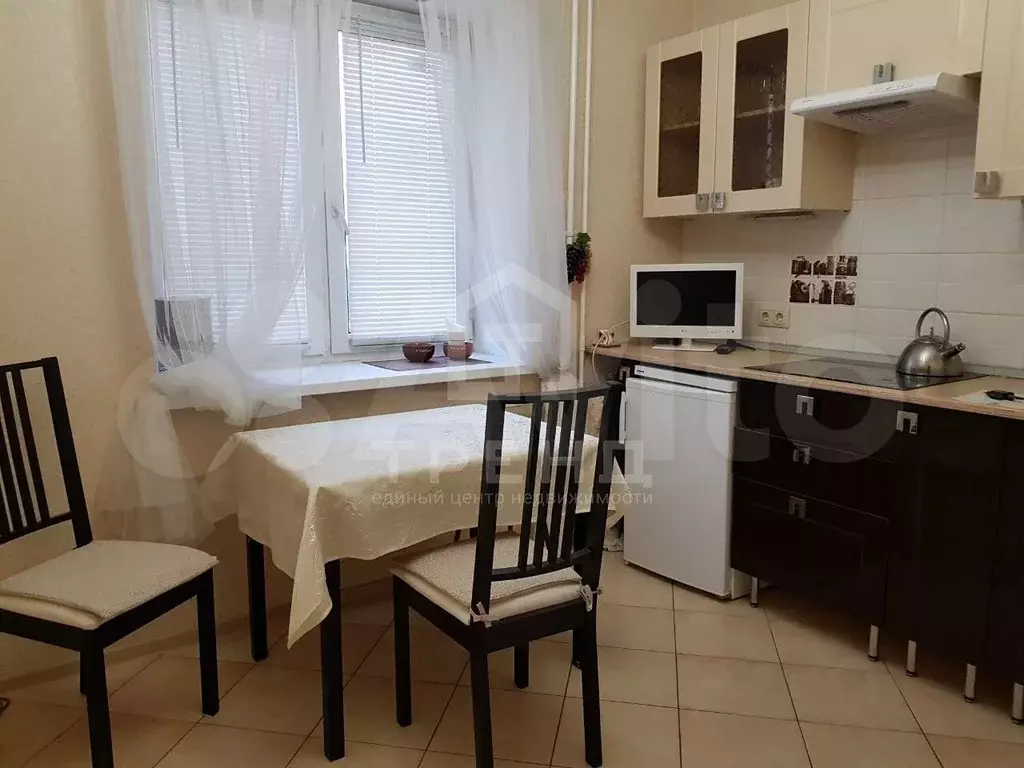 1-к. квартира, 35 м, 7/25 эт. - Фото 0