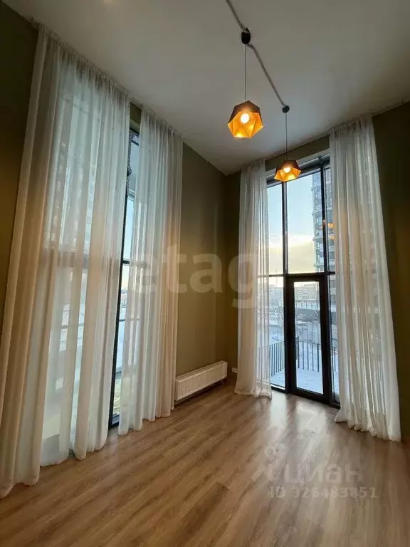 2-к кв. Тюменская область, Тюмень ул. Николая Машарова, 2 (112.0 м) - Фото 1