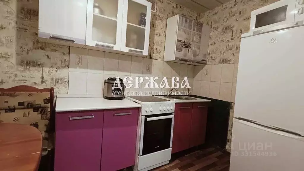 2-к кв. Белгородская область, Старый Оскол Макаренко мкр, 1 (45.6 м) - Фото 2