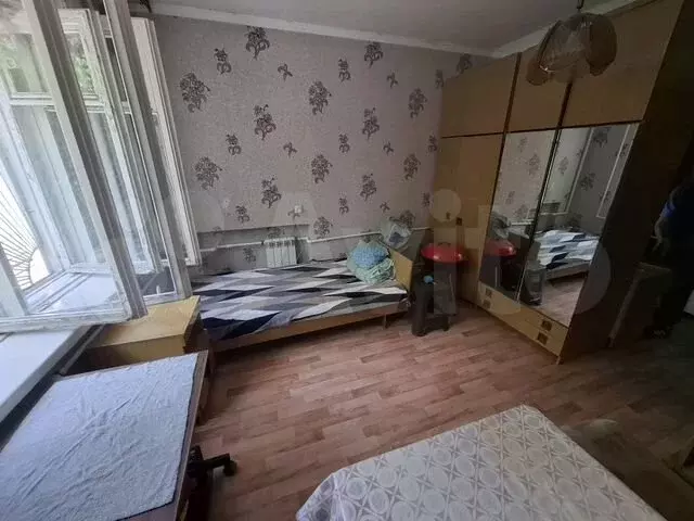 Комната 18 м в 4-к., 1/6 эт. - Фото 0