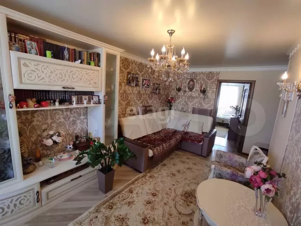 3-к. квартира, 60 м, 5/5 эт. - Фото 0