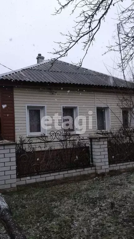 Дом в Белгородская область, Валуйский городской округ, Уразово рп ул. ... - Фото 1