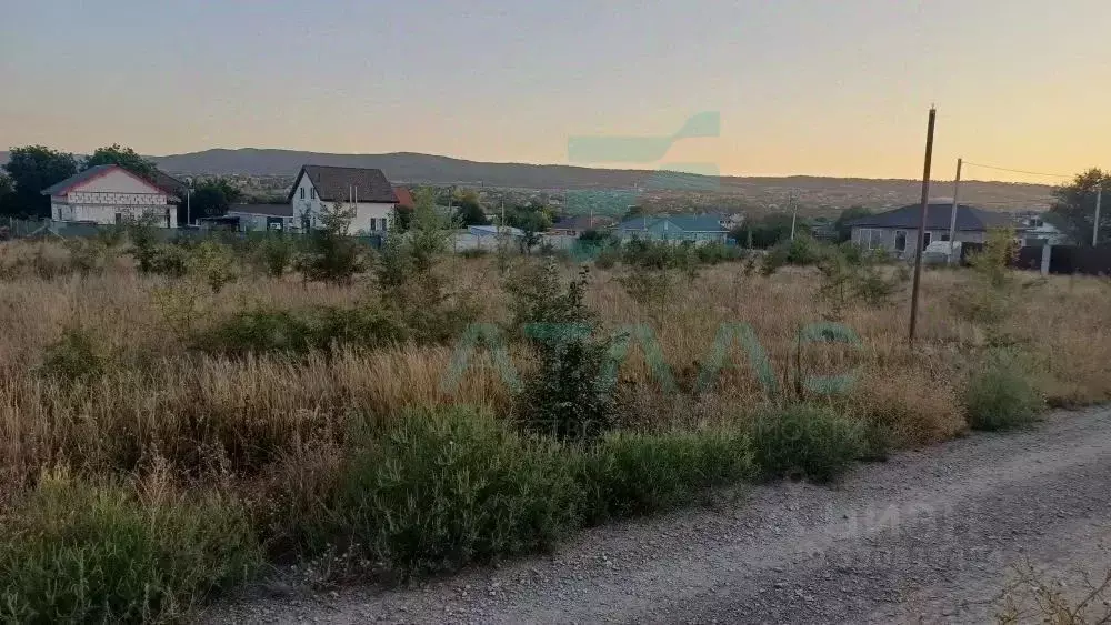 Участок в Крым, Симферопольский район, с. Доброе ул. Возрождения, 35А ... - Фото 1