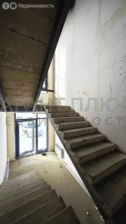 Помещение свободного назначения (1100 м) - Фото 1