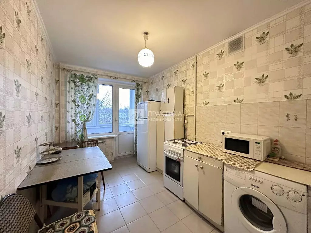 Продается 2-комнатная квартира - Фото 1