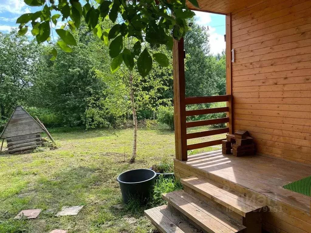 Дом в Новгородская область, Валдайский район, Рощинское с/пос, д. ... - Фото 1