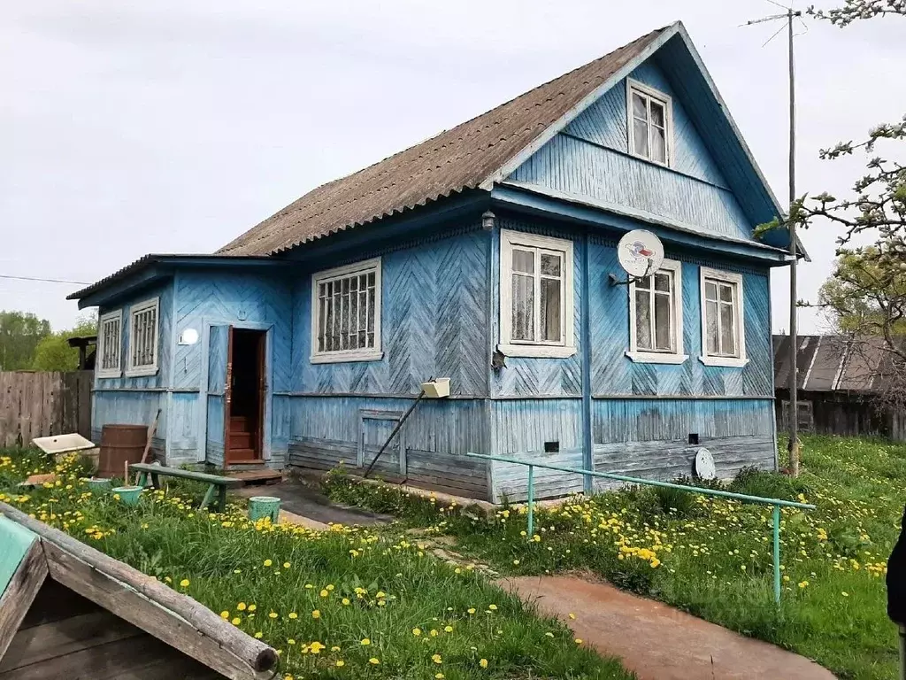 Дом в Новгородская область, Парфинский район, Федорковское с/пос, д. ... - Фото 1