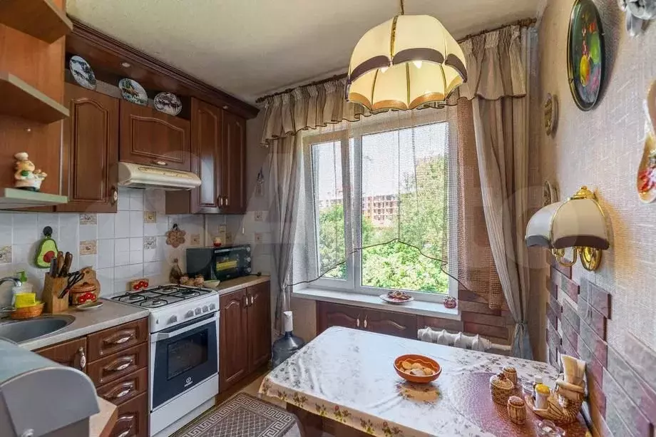 3-к. квартира, 61,5 м, 4/5 эт. - Фото 0