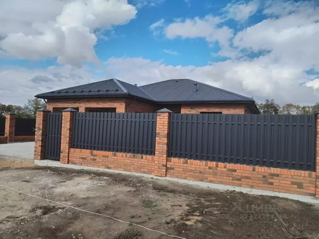 Дом в Самарская область, Ставропольский район, с. Ягодное, Новое ... - Фото 0