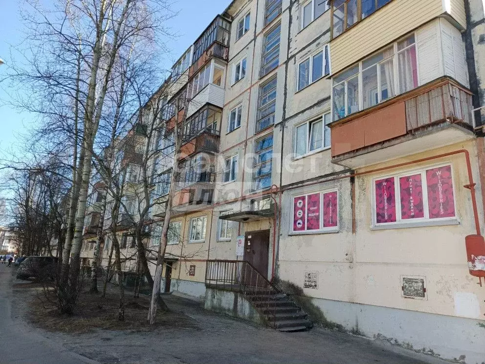 Комната 17 м в 2-к., 2/5 эт. - Фото 0