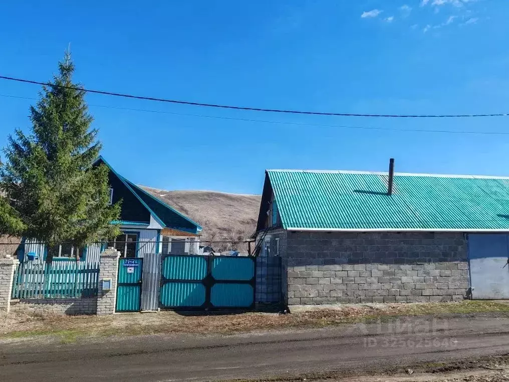 Дом в Оренбургская область, Кувандык Телеграфная ул. (79 м) - Фото 2