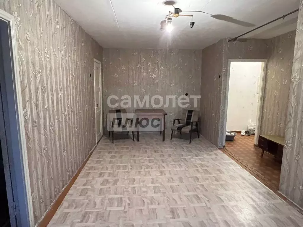 2-к кв. Челябинская область, Челябинск Российская ул., 17в (42.0 м) - Фото 0