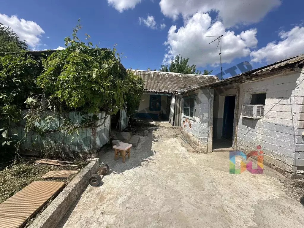 Дом в Калмыкия, Элиста Физкультурная ул., 20 (46 м) - Фото 1