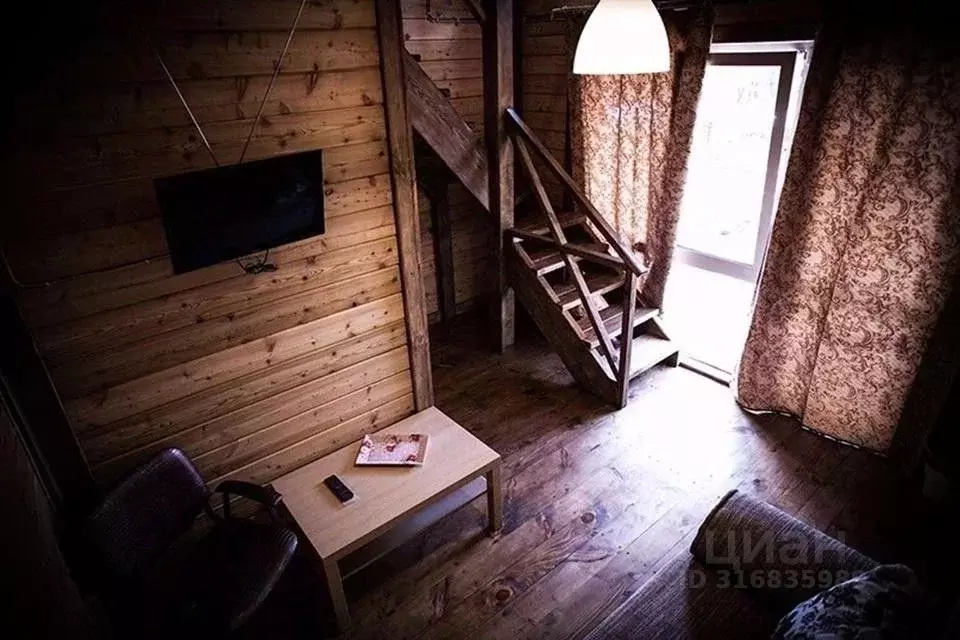 Комната Алтай, Чемальский район, Узнезинское с/пос, с. Узнезя  (30.0 ... - Фото 1
