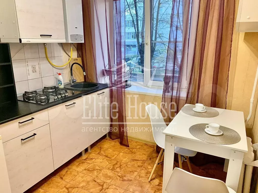 1-к. квартира, 31 м, 2/5 эт. - Фото 0