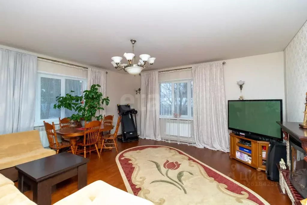 Дом в Тюменская область, Тюмень Энтузиастов мкр, ул. Уренгойская (169 ... - Фото 1