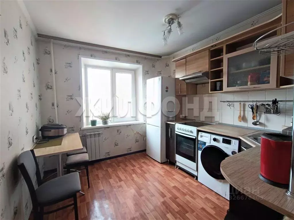 3-к кв. Хакасия, Абакан ул. Ивана Ярыгина, 47 (65.0 м) - Фото 1