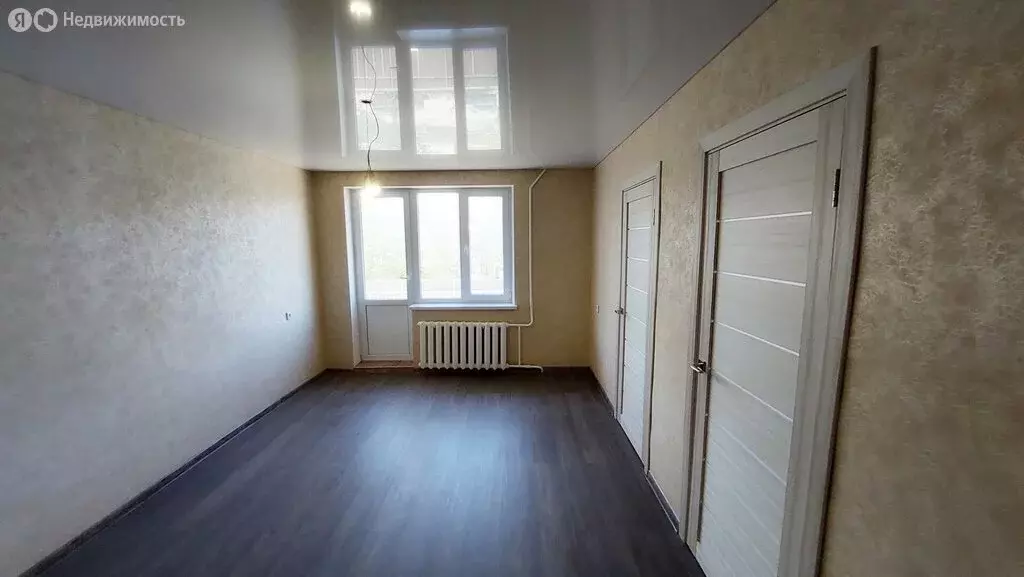 Квартира-студия: Темрюк, улица Ленина, 63 (61 м) - Фото 2