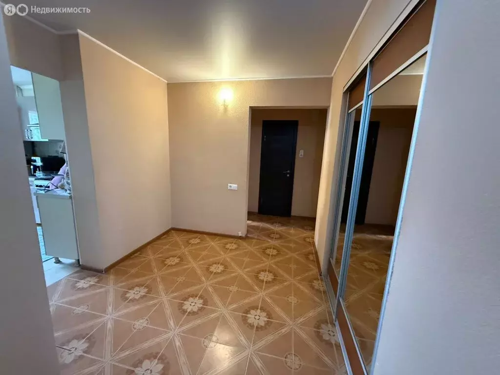 3-комнатная квартира: Астрахань, Звёздная улица, 61к1 (74 м) - Фото 0