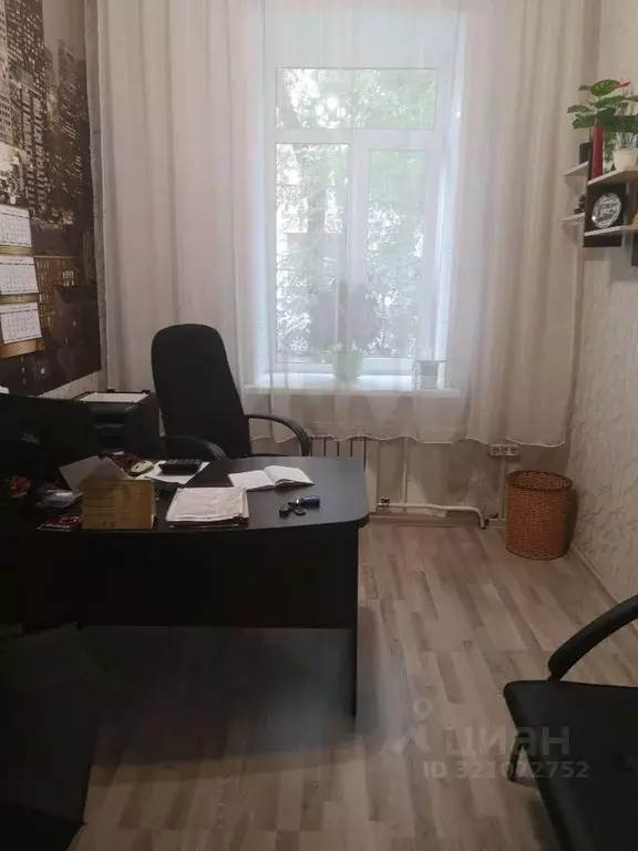 Помещение свободного назначения в Хакасия, Абакан ул. Вяткина, 16 (13 ... - Фото 0