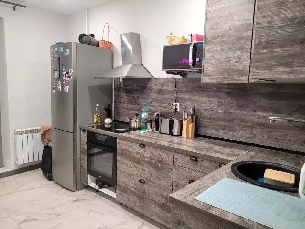 1-к кв. Курская область, Курск ул. Бойцов 9-й Дивизии, 185в (42.0 м) - Фото 1