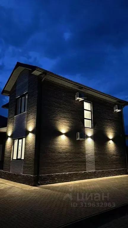 Коттедж в Краснодарский край, Темрюкский район, Голубицкое с/пос, ... - Фото 1