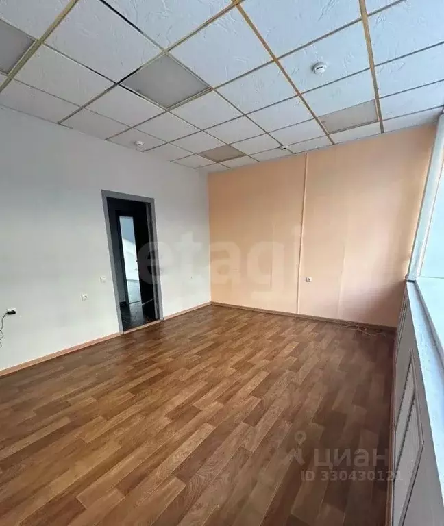 Офис в Тюменская область, Тюмень ул. Республики, 83 (26 м) - Фото 1
