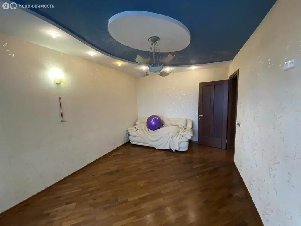 3-комнатная квартира: Курск, улица Бутко, 3 (76.4 м) - Фото 2