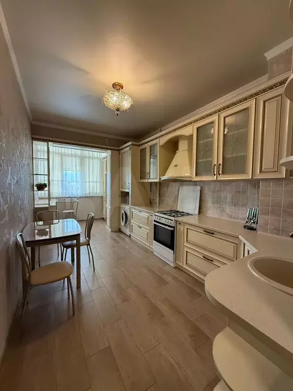 2-к. квартира, 60 м, 7/10 эт. - Фото 0