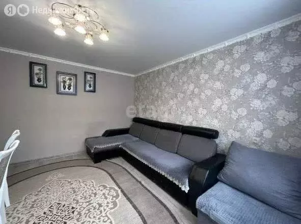 2-комнатная квартира: Нефтекамск, Социалистическая улица, 105 (49.2 м) - Фото 1