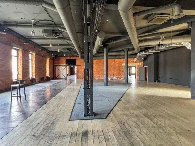 Помещение свободного назначения в Москва Берсеневская наб., 8С1 (1261 ... - Фото 2