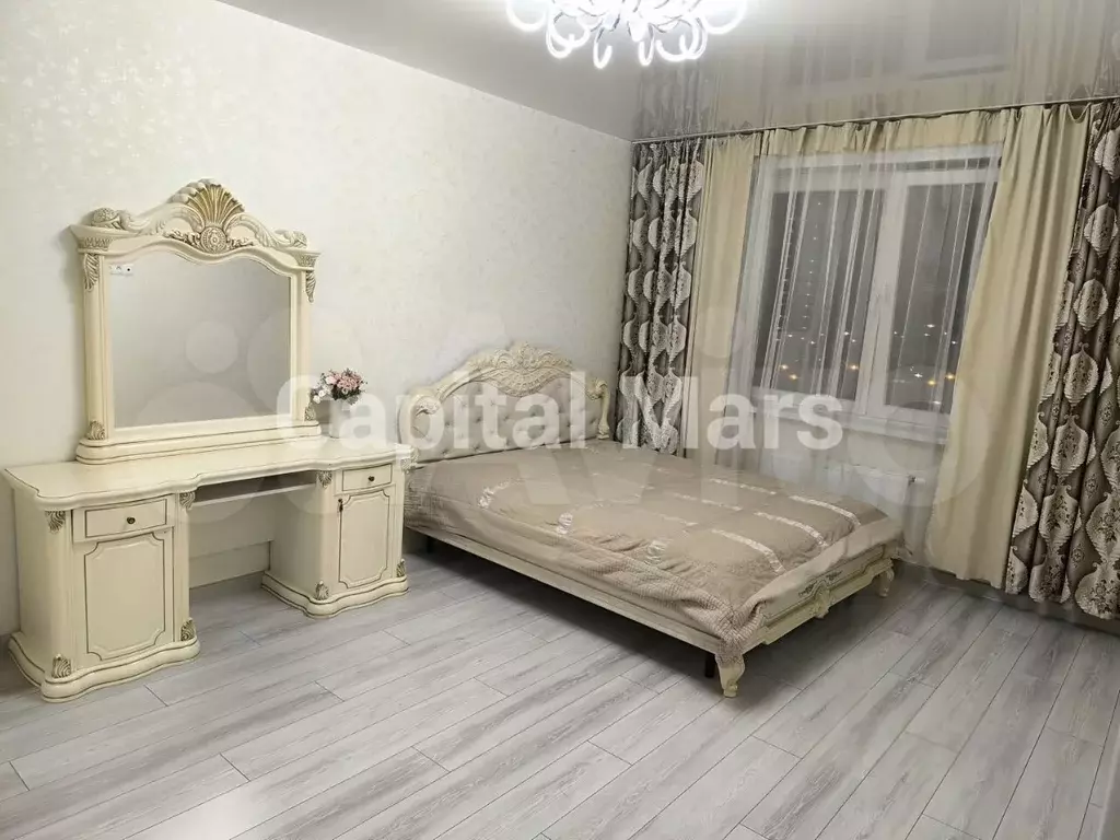 1-к. квартира, 40 м, 4/17 эт. - Фото 0