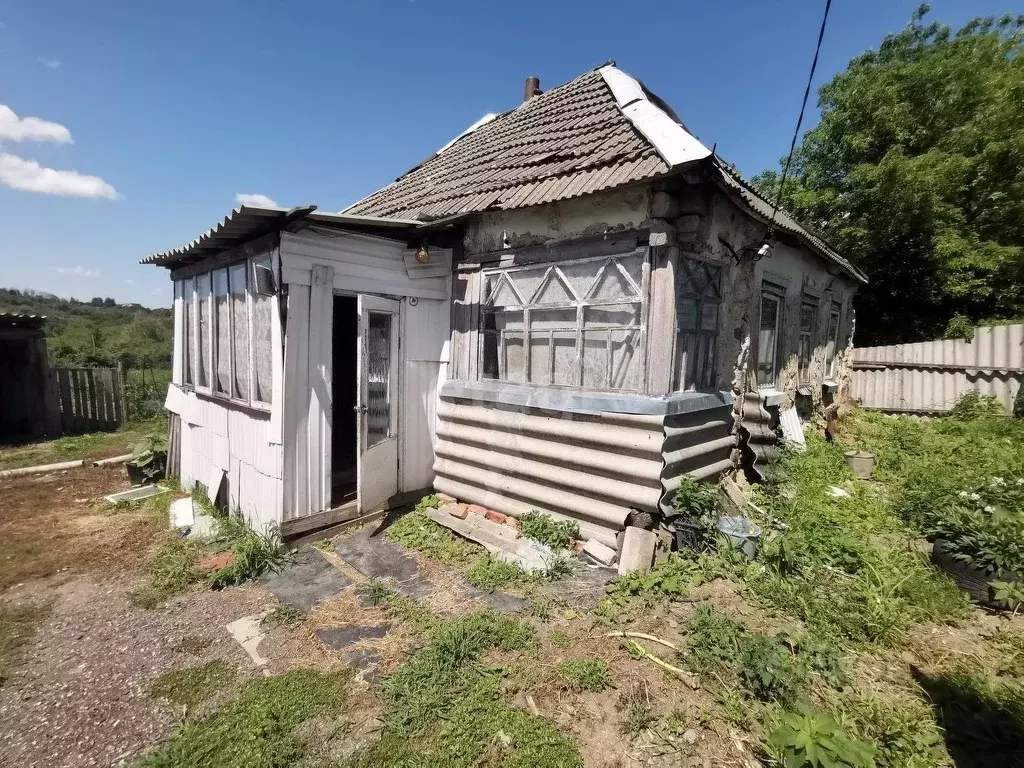 Дом в Белгородская область, Валуйский городской округ, с. Тулянка ул. ... - Фото 0