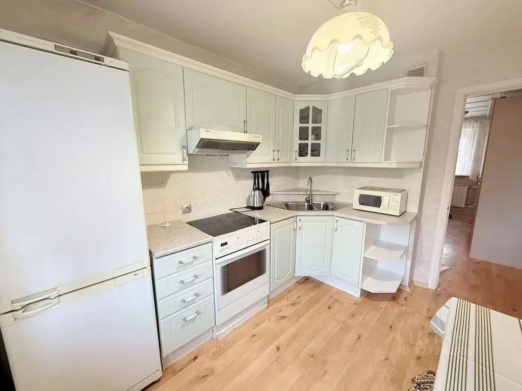 3-к кв. Свердловская область, Екатеринбург ул. Бебеля, 114 (70.0 м) - Фото 1