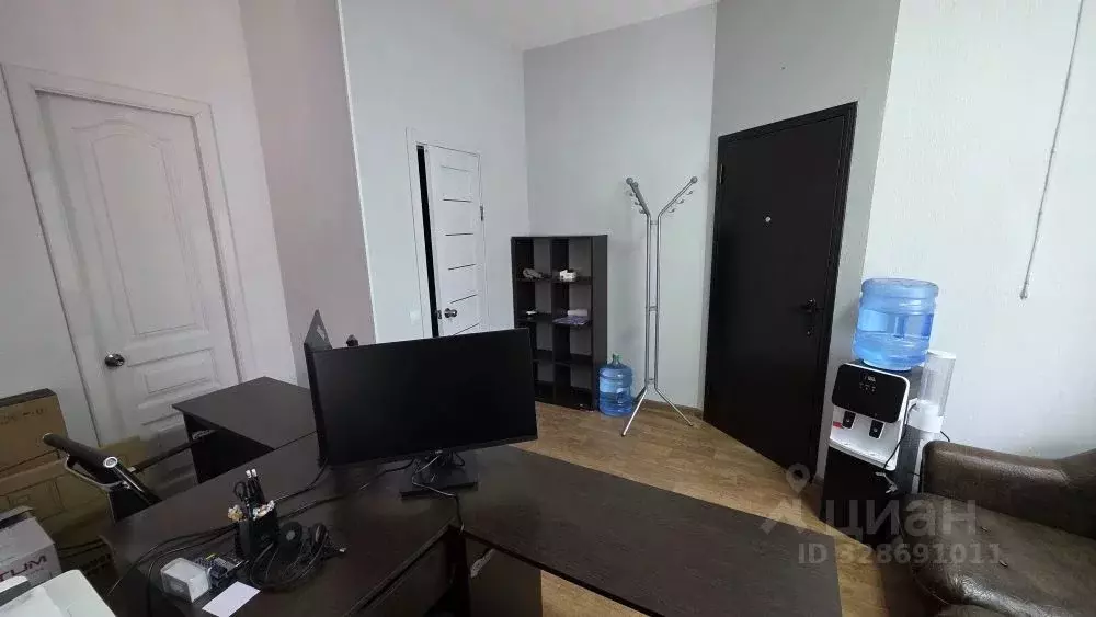 Офис в Свердловская область, Екатеринбург ул. Шевченко, 9 (17 м) - Фото 2